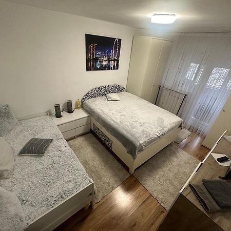 Ene Apart Oradea Free Parking Εξωτερικό φωτογραφία