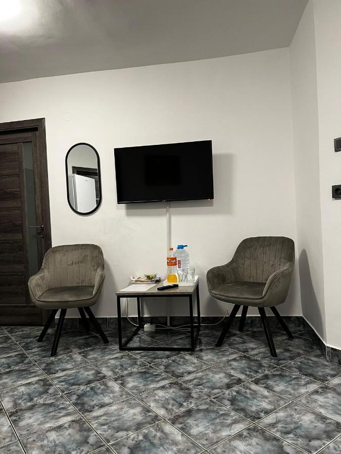Ene Apart Oradea Free Parking Εξωτερικό φωτογραφία